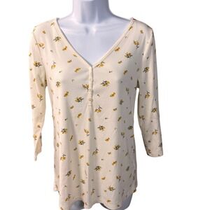 Old Navy Slim Fit Cream‎ Floral Henley M Feminine Cottagecore Prairie Lagenlook